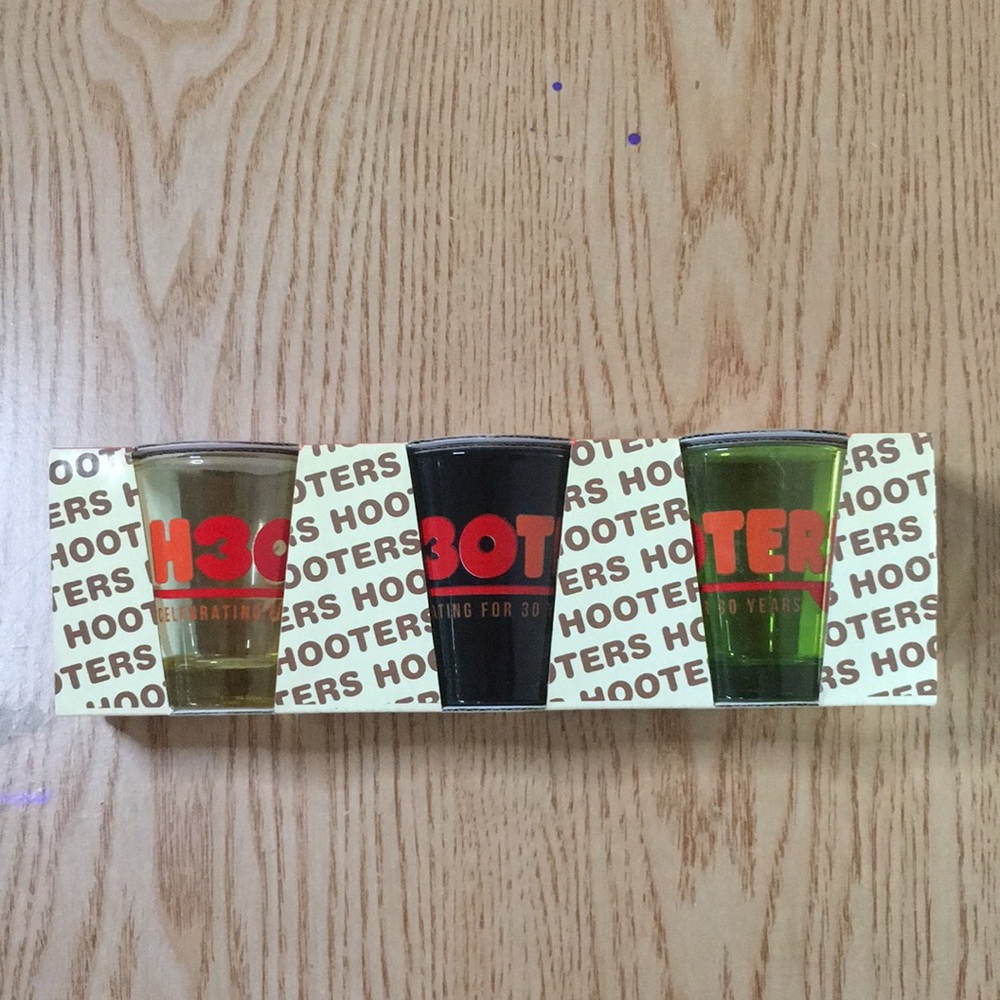Free with $59 Bundle New 3 Pack Hooters Shot Glass Gift Set 30th Anniversary